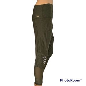 Victoria’s Secret Ultimate Pink Leggings L